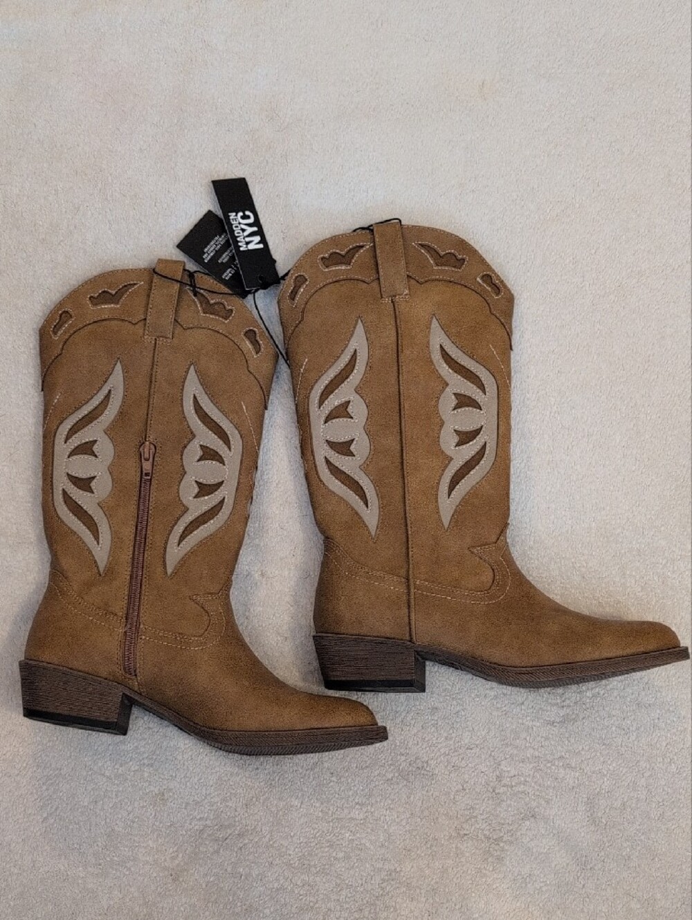 NWT Madden NYC Brown Western Ankle Boots Women's Size 6 Zip Booties